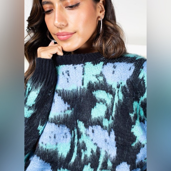 RD Style Floral Pullover Crewneck, Women’s size M - Picture 2 of 5